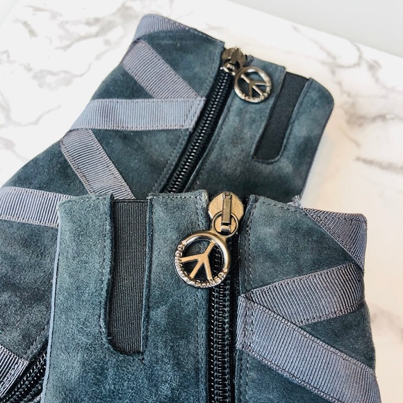 donald j pliner suede boots - Picture 6 of 8